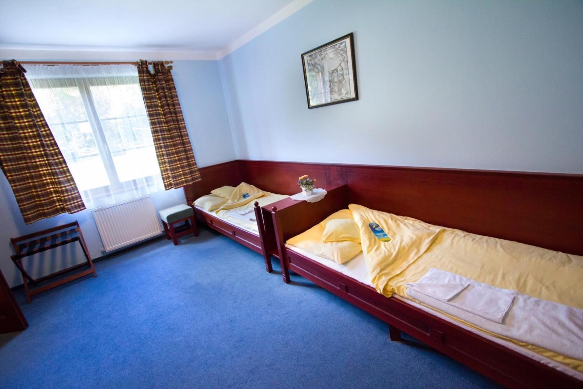 Hotel Golfer Kremnitz Zimmer foto