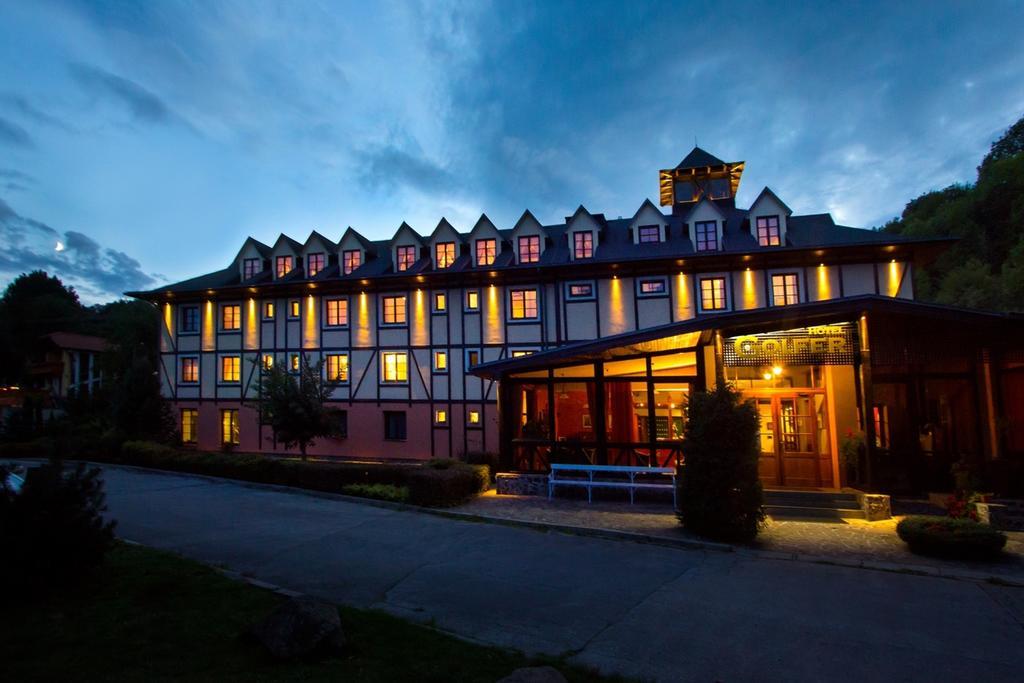 Hotel Golfer Kremnitz Exterior foto