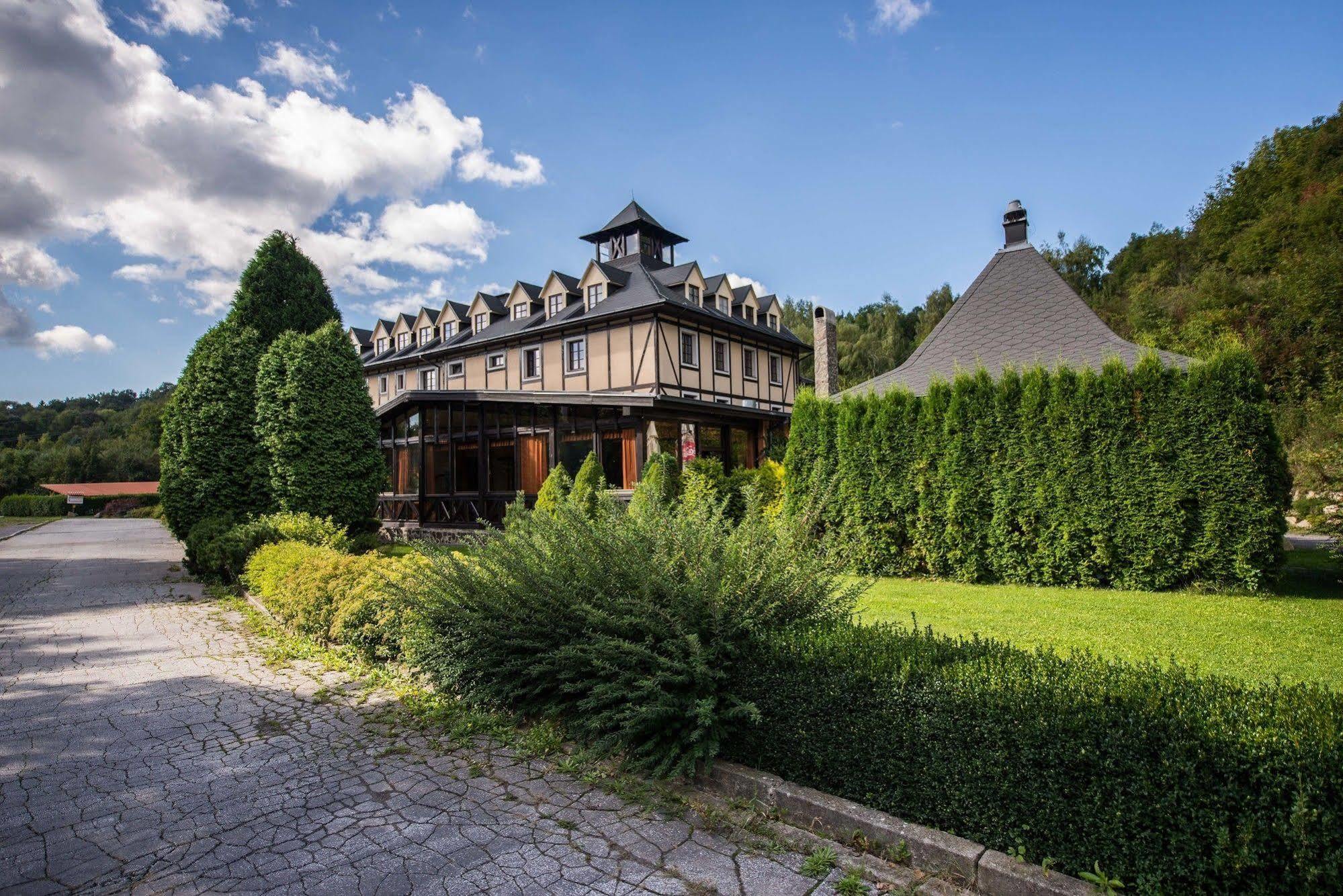 Hotel Golfer Kremnitz Exterior foto